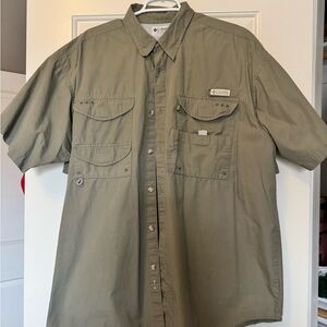 Columbia Men's Olive Button-Down Shirt